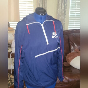 Nike Sportswear 1/4 zip, Collared pullover. Vintage. (#1359) EC. Rain gear. SZ.M